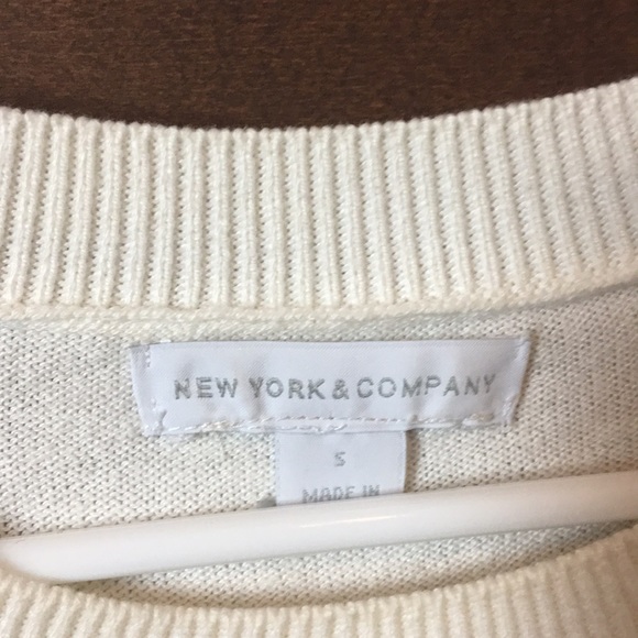New York & Co size sm 3/4 sleeve sweater - Picture 3 of 5